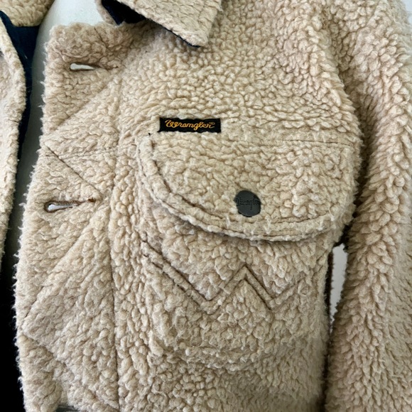 Wrangler Women’s Retro Sherpa Jacket - Picture 7 of 8